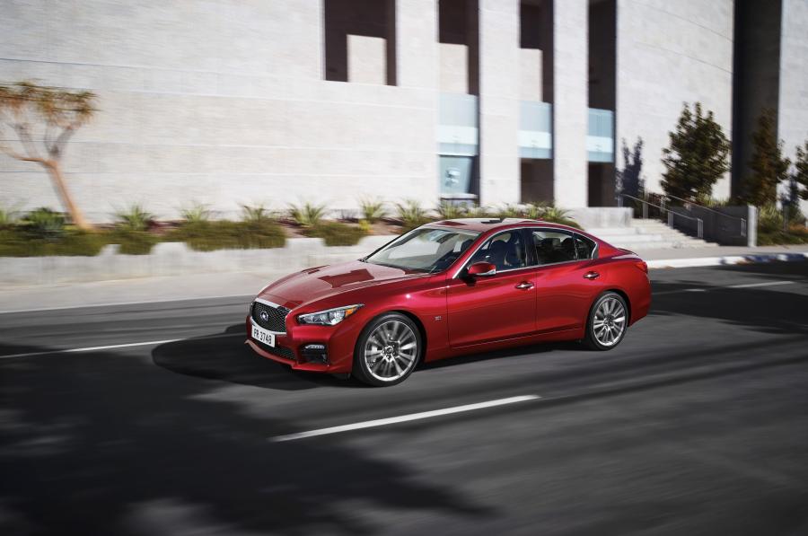  Infiniti Q50 Red Sport 400 2016 года  (NA) (фото 4 из 36)